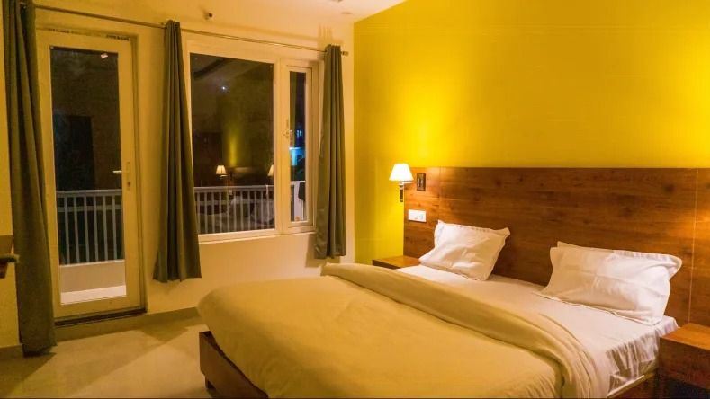 House of Travellers image